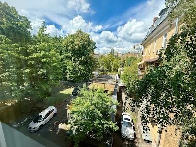 квартира за адресою Рейтарська вул., 26