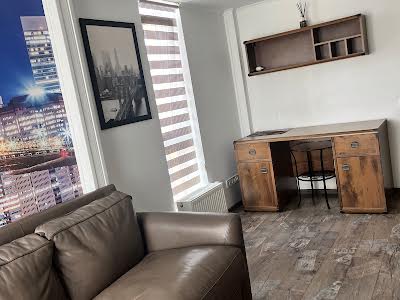 квартира за адресою Регенераторна вул., 4 к8