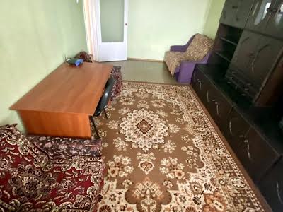 квартира за адресою Академіка Глушкова просп., 35