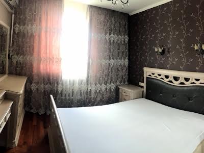 квартира за адресою Олександрівська вул., 16
