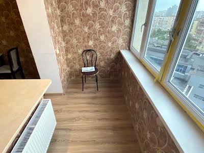 квартира по адресу Драгоманова ул., 40з