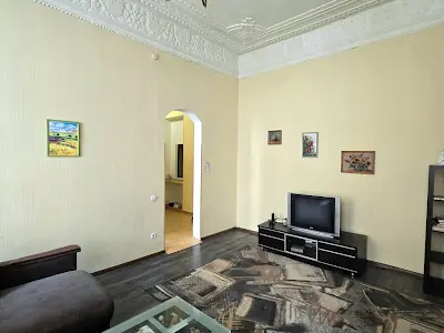 квартира за адресою Михайлівська вул., 24б