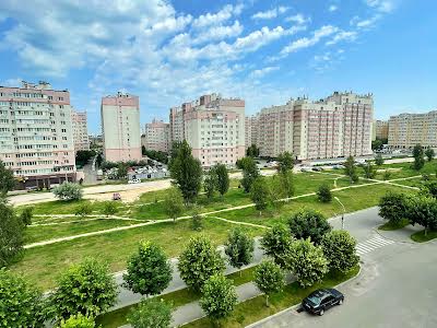 квартира за адресою Боголюбова вул., 1