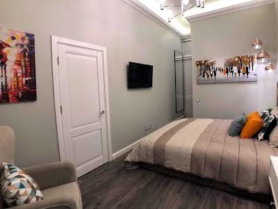 квартира за адресою Шота Руставелі вул., 24