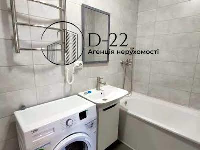 квартира за адресою Залізнична вул., 1