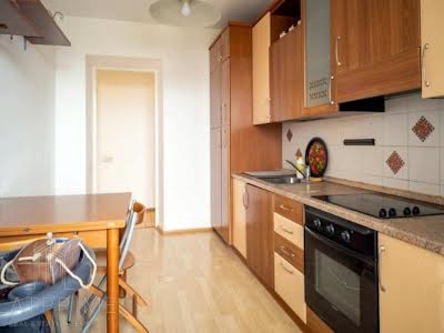 квартира за адресою Старонаводницька вул., 8