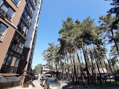 комерційна за адресою Радистів вул., 34-Б