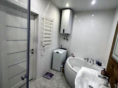 квартира по адресу Драгоманова ул., 2-А