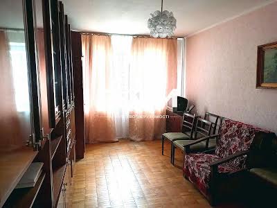 квартира за адресою Митрополита Василя Липківського вул. (Урицького), 32