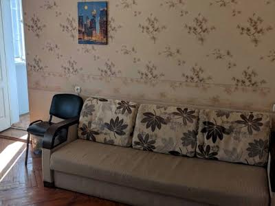 квартира за адресою Привокзальна вул., 14-А
