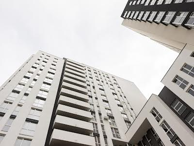 квартира за адресою Володимира Великого вул., 10