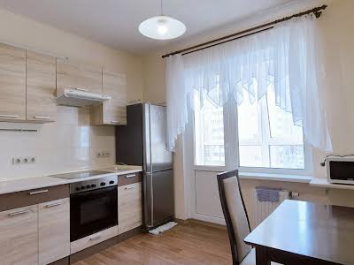 квартира за адресою Бориса Гмирі вул., 12-Б