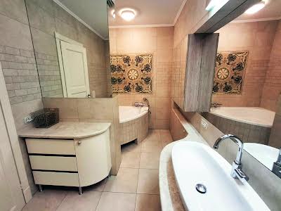 квартира по адресу Дмитриевская ул., 75