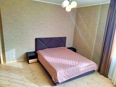 квартира за адресою Ревуцького вул., 7в