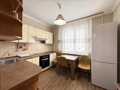 квартира по адресу Киев, Александра Мишуги ул., 3