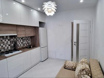 квартира за адресою Залізнична вул., 5