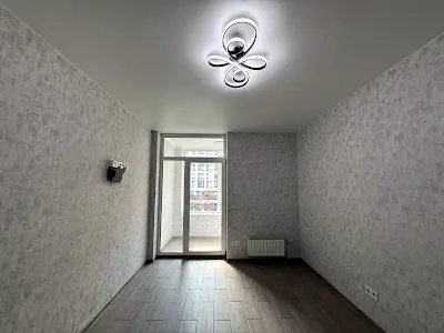 квартира за адресою Салютна вул., 2к3