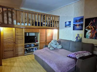квартира за адресою Будівельників вул., 8