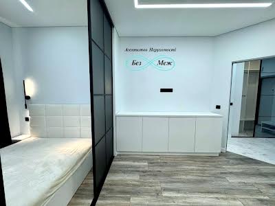 квартира за адресою Щаслива вул., 65