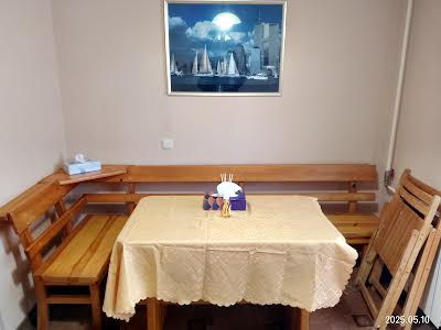 квартира за адресою Київ, Драгоманова вул., 40-Б