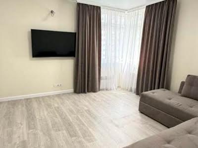 квартира за адресою Драгоманова вул., 2-Б
