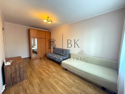 квартира за адресою Академіка Заболотного вул., 82