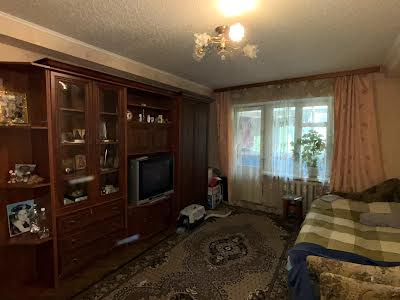квартира за адресою Івана Дзюби вул. (Сім'ї Сосніних), 2-А