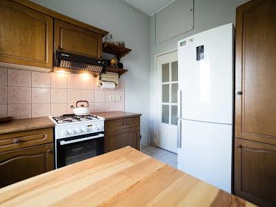 квартира за адресою Івана Мазепи вул. (Січневого Повстання), 3