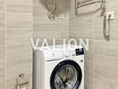 квартира по адресу Ревуцкого ул., 40-Г