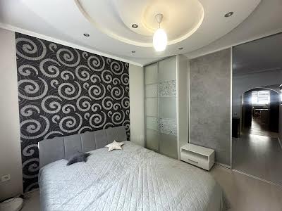 квартира за адресою с. Софіївська борщагівка, Боголюбова вул., 4
