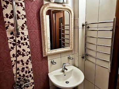 квартира за адресою Автозаводська вул., 61