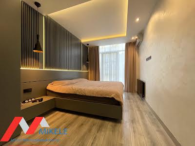 квартира за адресою Регенераторна вул., 4