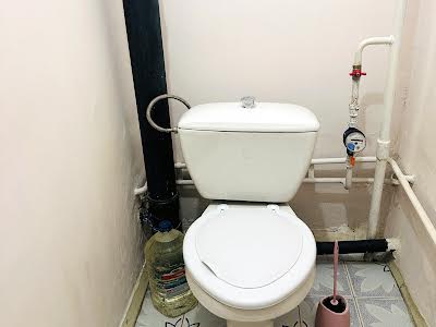 квартира за адресою Анни Ахматової вул., 43