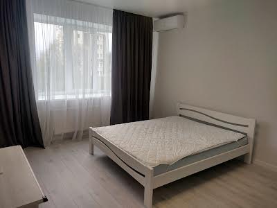 квартира за адресою Максима Залізняка вул., 1в