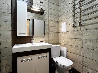 квартира за адресою Анни Ахматової вул., 34