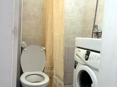 квартира по адресу с. Петропавловская борщаговка, Комарова ул., 38