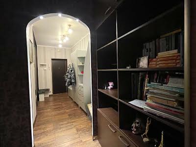 квартира за адресою Урлівська вул., 11/44