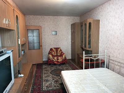 квартира по адресу Драгоманова ул., 14