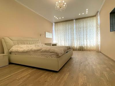 комерційна за адресою Київ, Мечникова узвіз (Кловський), 7а