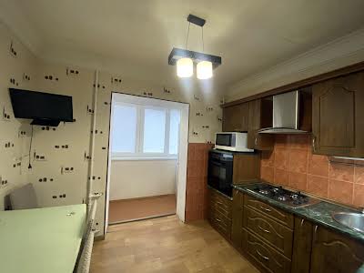 квартира за адресою Амвросія Бучми бульв., 5/1