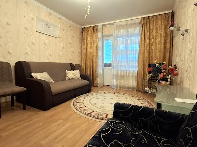 квартира за адресою Леоніда Бикова бульв., 8