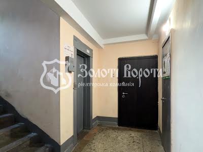 квартира по адресу Драгоманова ул., 5