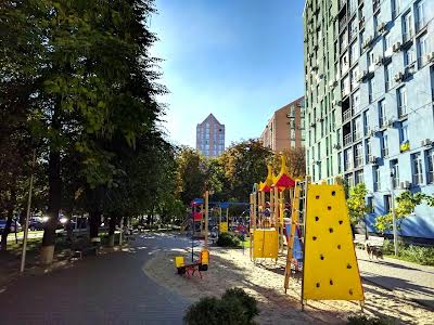 квартира за адресою Регенераторна вул., 4к2