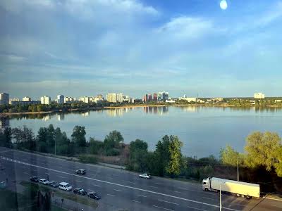 квартира за адресою Вишняківська вул., 4