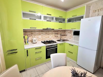 квартира за адресою Боголюбова вул., 10