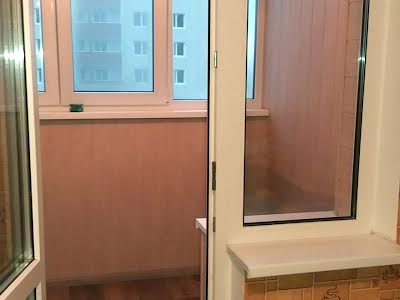 квартира за адресою Софії Русової вул., 3