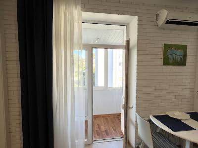 квартира по адресу Кловский спуск, 6