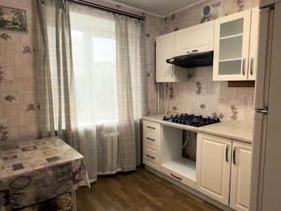квартира за адресою Машинобудівна вул., 14
