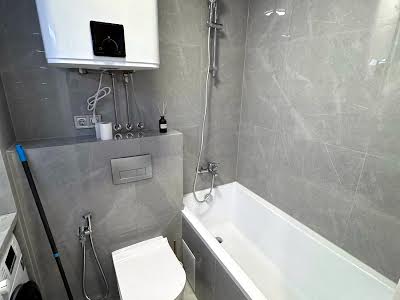 квартира за адресою Василя Касіяна вул., 10