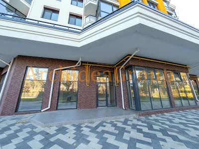 коммерческая по адресу вул. Прорізна, 1